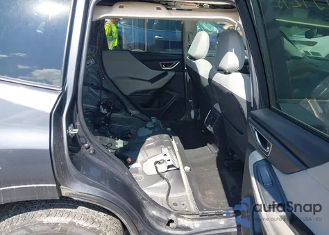 2022 Subaru Forester Premium z USA, uszkodzony, nr VIN JF2SKADC6NH434706